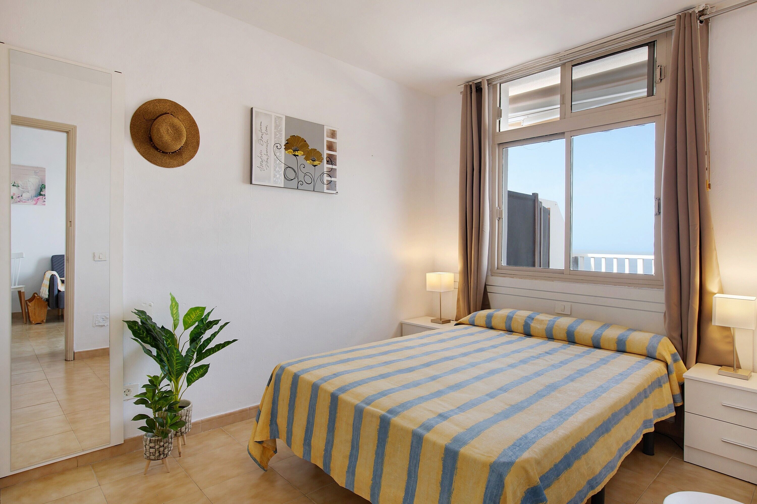 1 camera, Wi-Fi gratuito, lenzuola