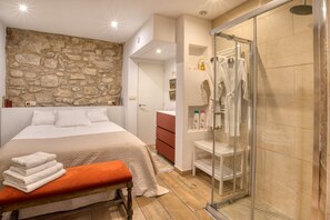 1 bedroom, iron/ironing board, free WiFi, bed sheets - Apartment “Old Side Girona one” with Balcony, Wi-Fi & A/C (Girona)