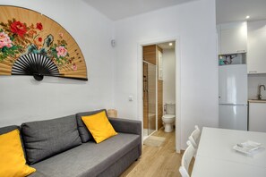 TV - Apartment Old Side Platja d'Aro with Wi-Fi, Terrace & Garden (Platja d'Aro (Girona))