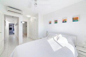 4 habitaciones, tabla de planchar con plancha y wifi gratis