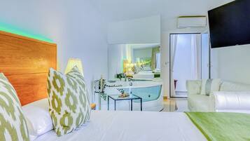 16 bedrooms, iron/ironing board, free WiFi, bed sheets