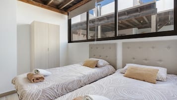 3 habitaciones, tabla de planchar con plancha y wifi gratis