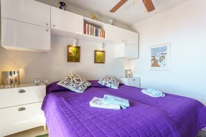 2 chambres, fer et planche à repasser, Wi-Fi gratuit, draps fournis