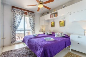 2 slaapkamers, een strijkplank/strijkijzer, gratis wifi, beddengoed