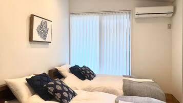 Family House, Non Smoking | 3 bedrooms, iron/ironing board, free cribs/infant beds, free WiFi