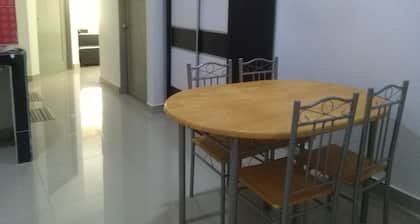 OYO Home 90350 Kl Homestay Express 2