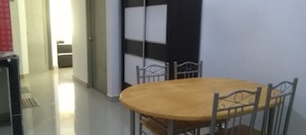 OYO Home 90350 Kl Homestay Express 2