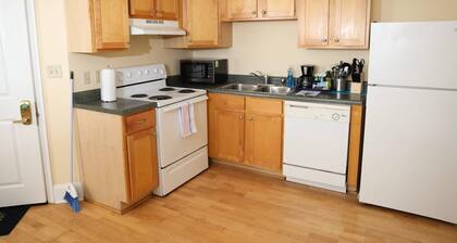 Spacious 3BD Next to St. Louis University
