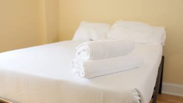 1 bedroom, laptop workspace, free WiFi, bed sheets