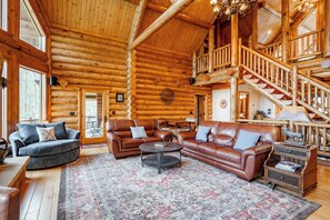 Smart TV, fireplace, DVD player, table football