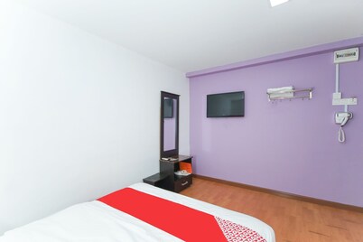 OYO 90345 TM Hotel