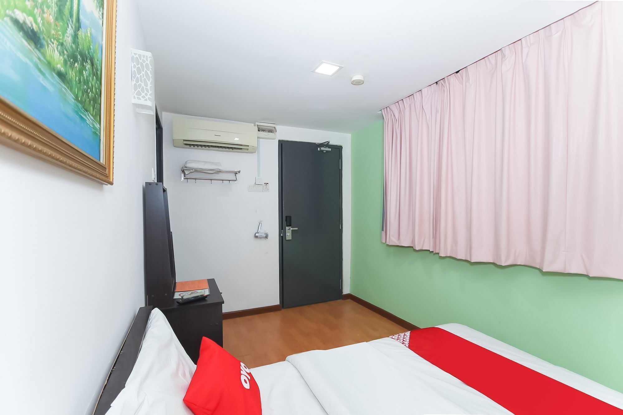 Photo - Super OYO 90345 Tm Hotel