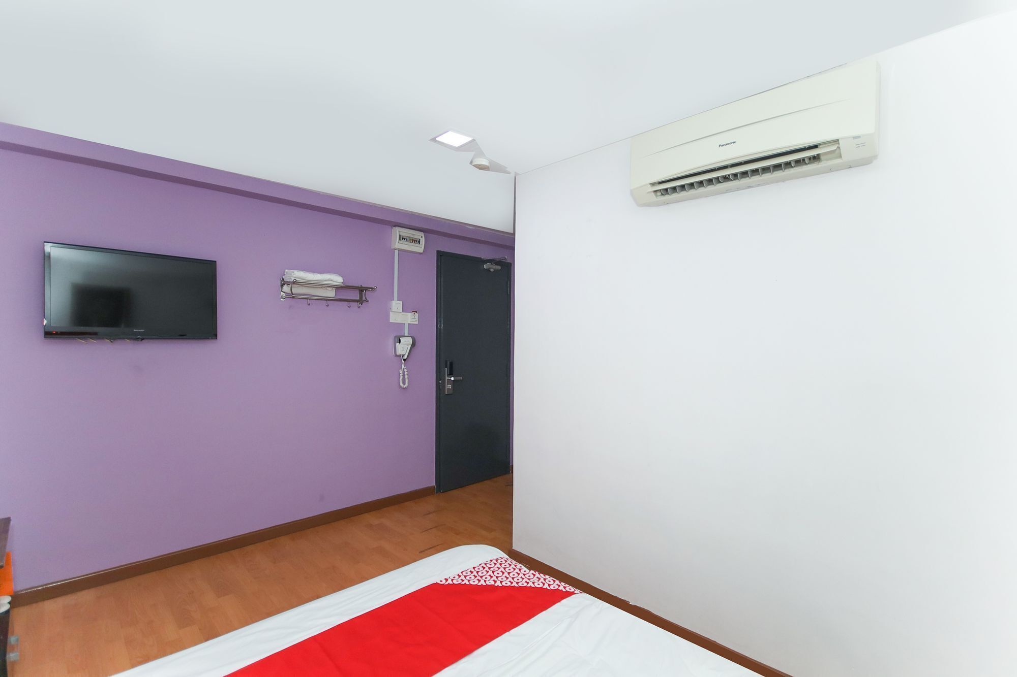 Photo - Super OYO 90345 Tm Hotel