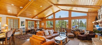 Rebel Ridge Retreat by Destination Big Bear : Gorgeous Mountain Views Backing to Nature Preserve in Eagle Mountain Estates! 2 Master Suites! Hot Tub! Pet Friendly!