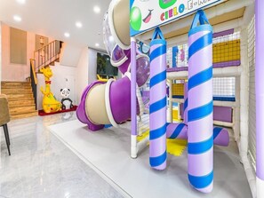 3 bedrooms, free WiFi - Chuncheon Cielo Kids Pool Villa (Chuncheon)