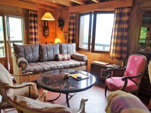 Télévision, cheminée