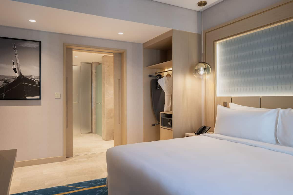 1 Schlafzimmer, Minibar, Zimmersafe, Schreibtisch
