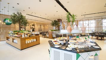 Daily buffet breakfast for a fee