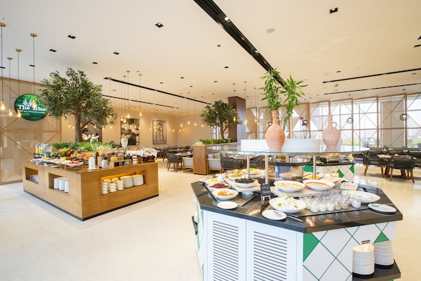 Daily buffet breakfast for a fee