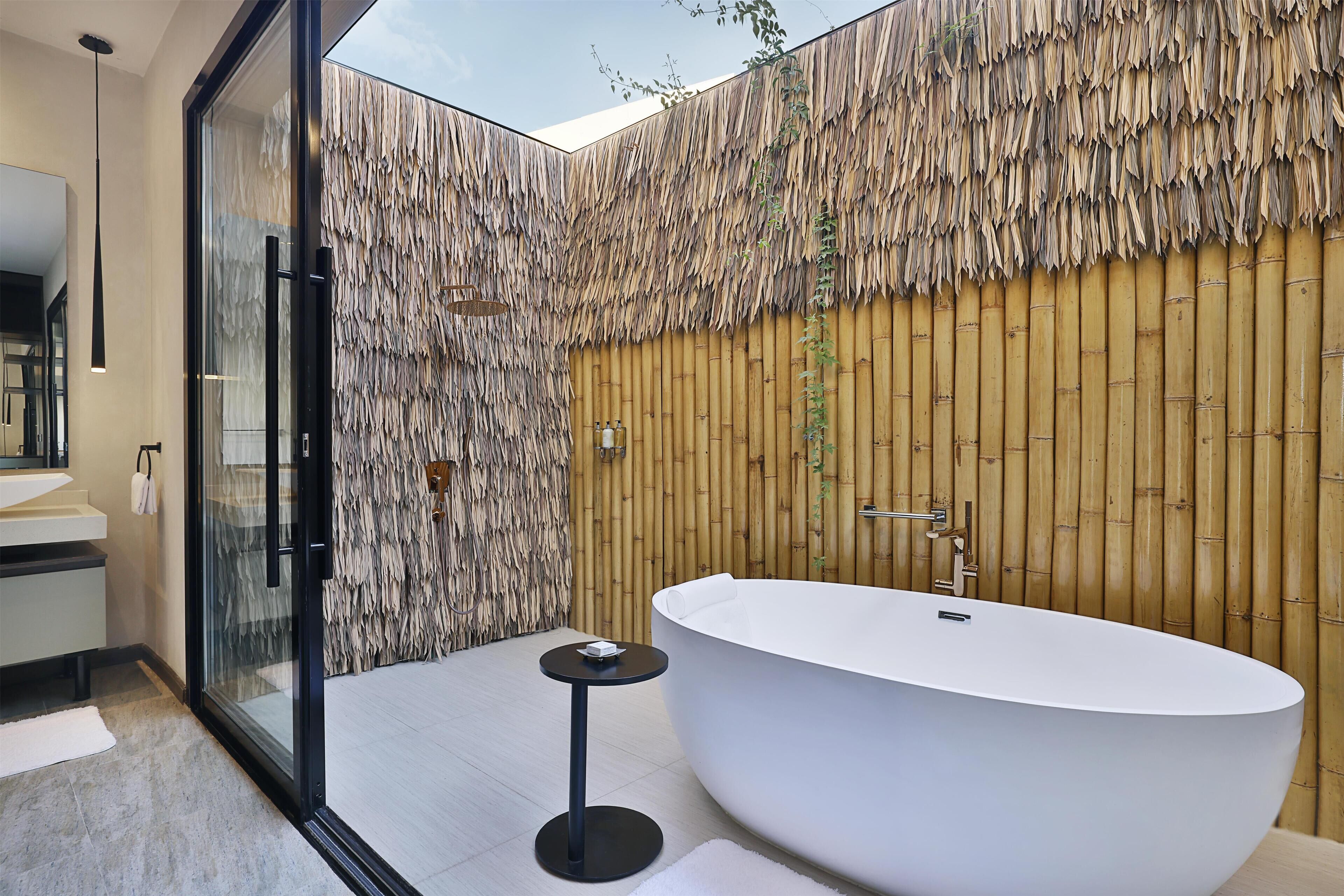 高級寢具、迷你吧、房內夾萬、獨特設計