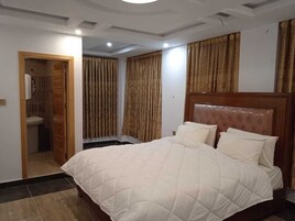 Wi-Fi de cortesia, roupa de cama