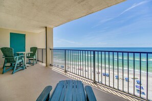 Property grounds - Orange Beach Gulf-Front 2BR • Top Floor • Sleeps 6 • Jetted Tub • Pools • Boats (Orange Beach)