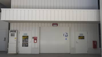 Self parking (JPY 1500 per night)