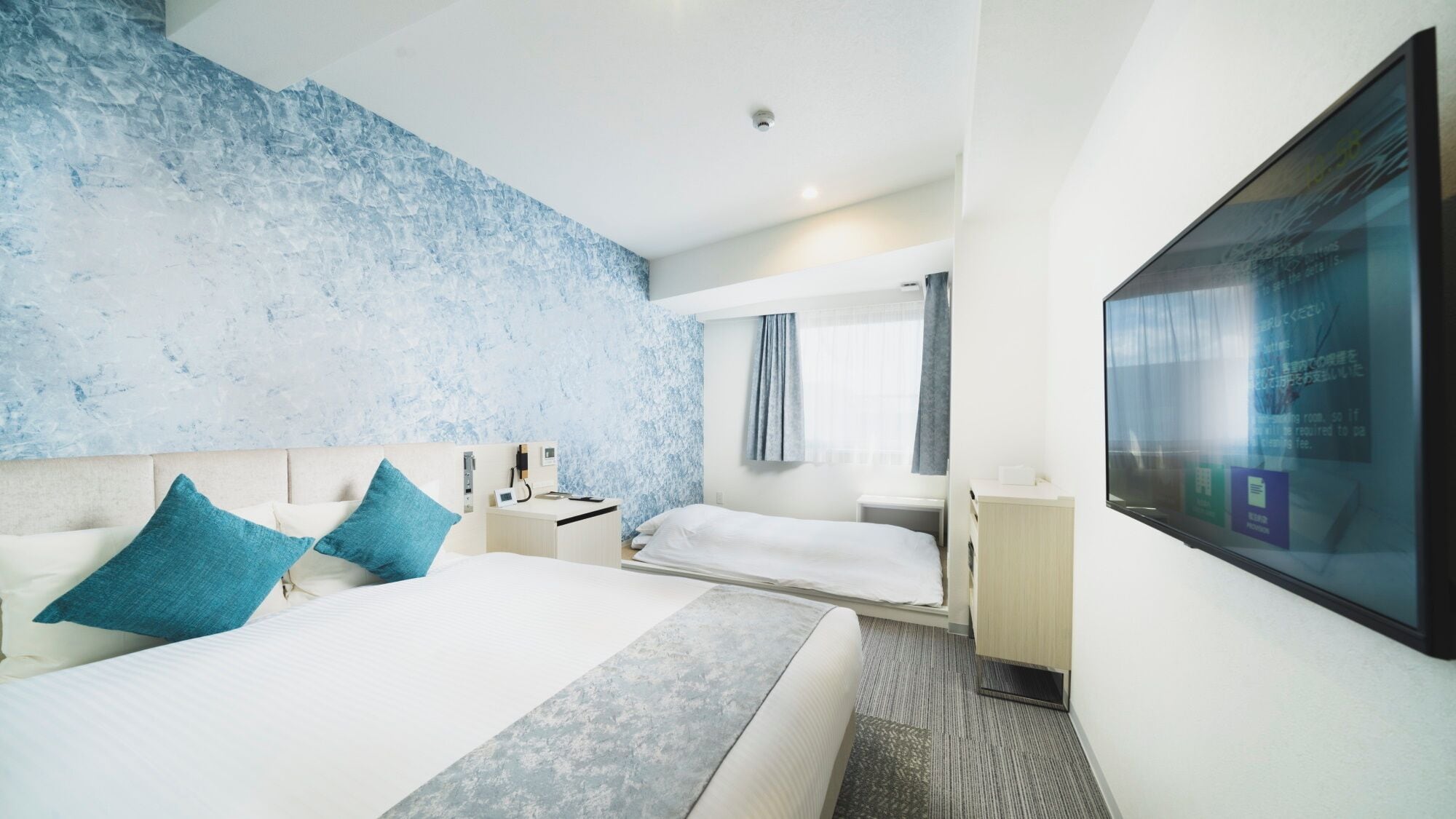 In-room safe, desk, soundproofing, free WiFi