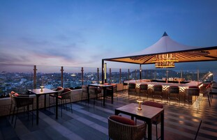 1 quarto, roupas de cama premium, edredons de pluma, frigobar