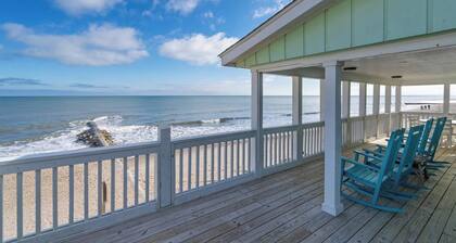 The Sandy Pineapple! Direct Edisto Beach oceanfront with 4 bedrooms and 2 baths
