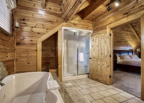 9 chambres, fer et planche à repasser, Wi-Fi gratuit, draps fournis