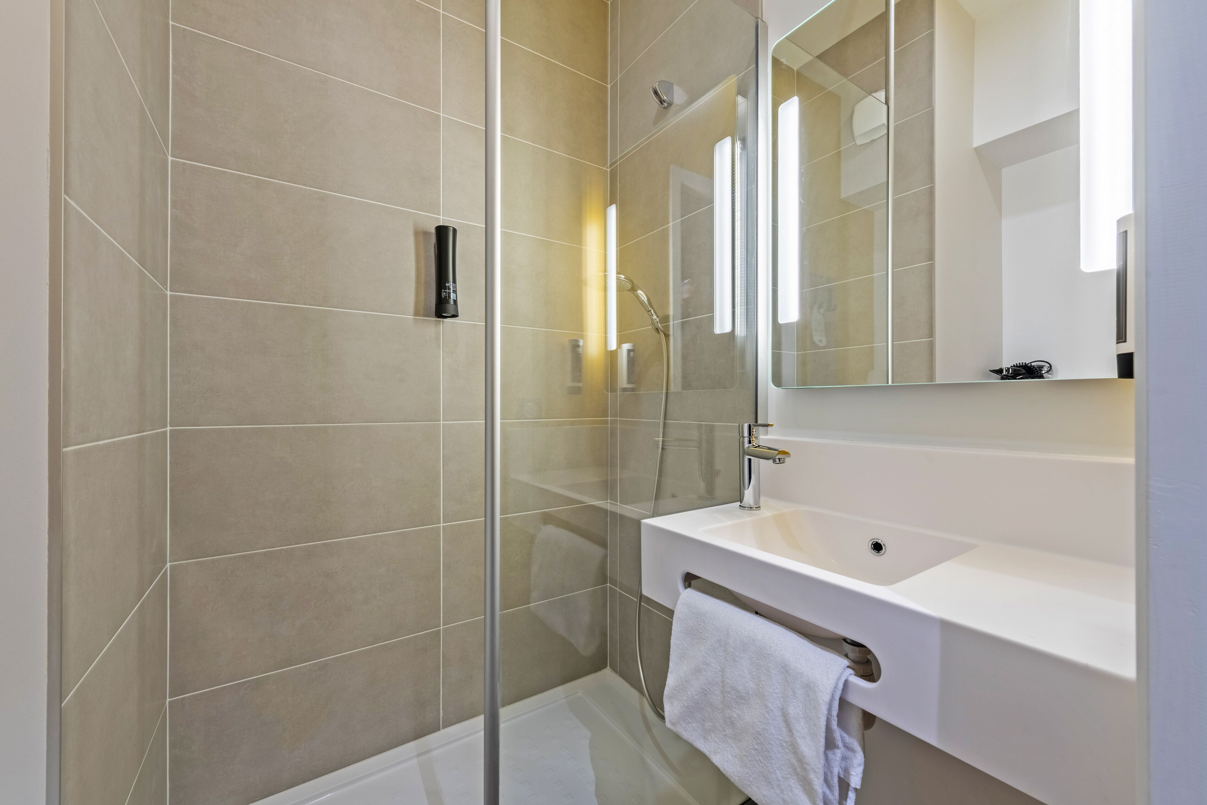 shower, towels, soap, shampoo