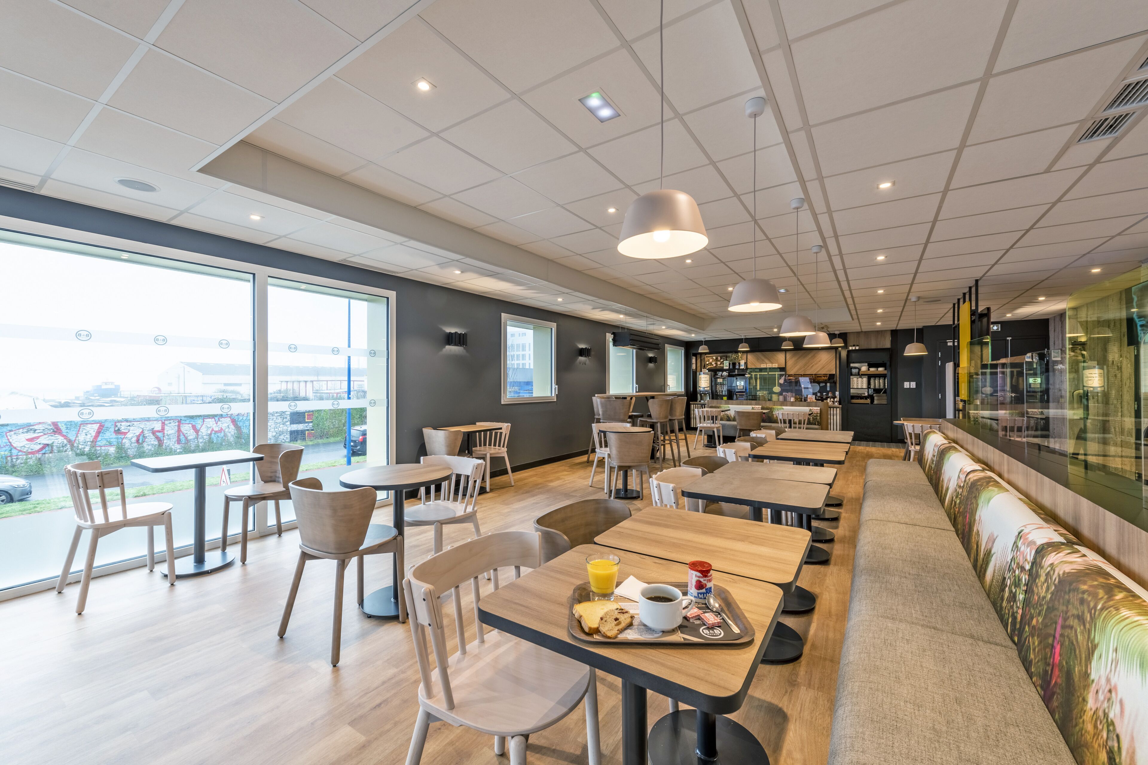 Daily buffet breakfast for a fee