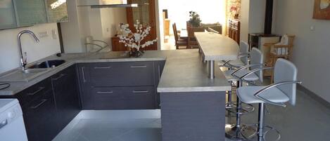 Refrigerador y microondas