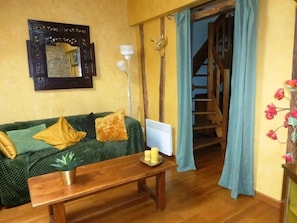 TV, DVD player - LA Beuquette - Jandun (JANDUN)
