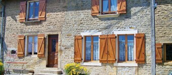 CHEZ LÉONTINE - PUILLY ET CHARBEAUX