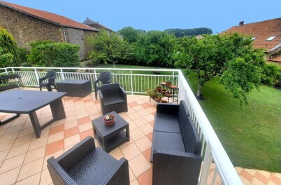 Charmant ET Sans Chichis