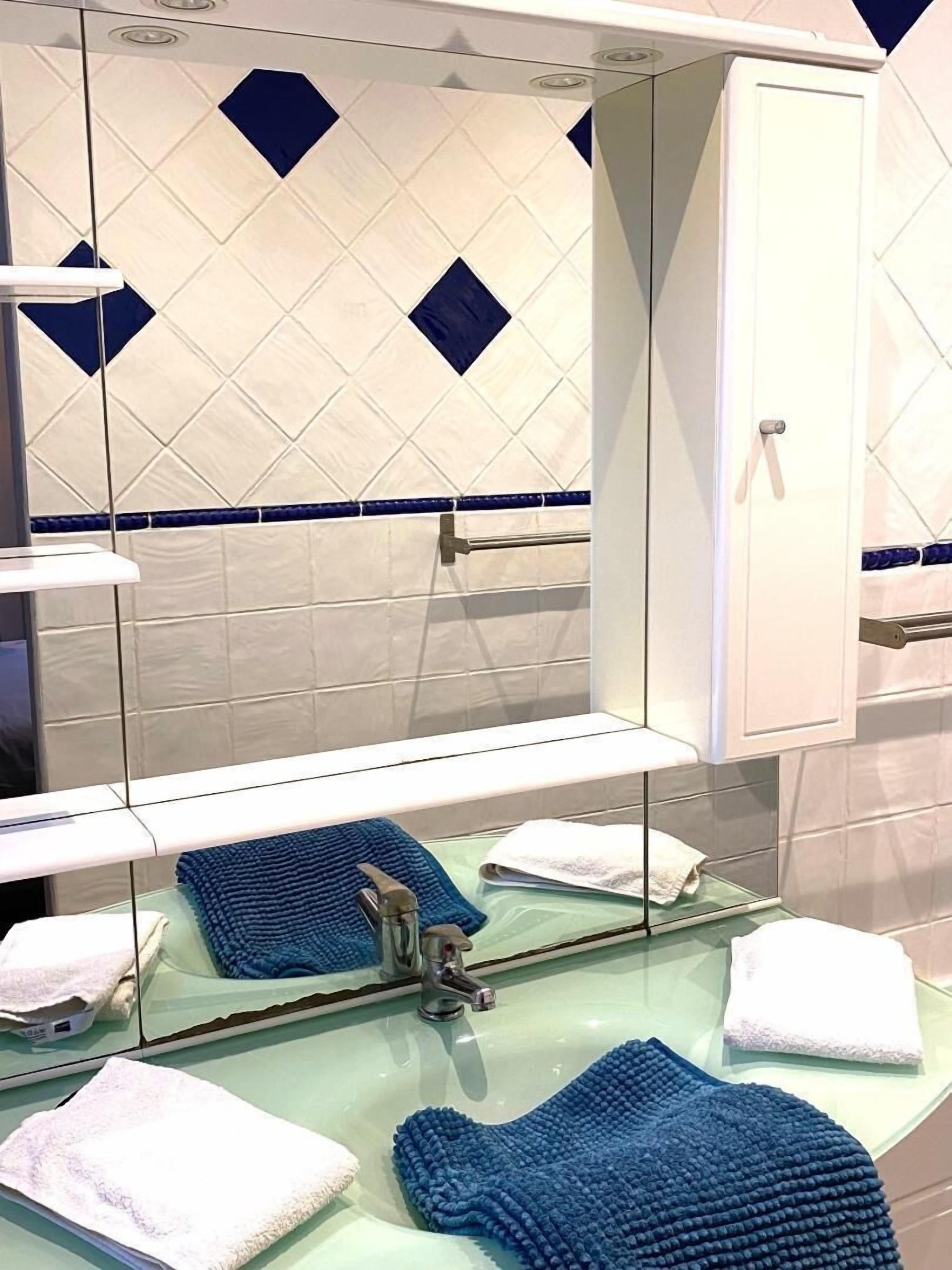 Baignoire, douche hydromassante