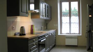 Jääkaappi, mikroaaltouuni