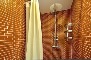 Shower, hair dryer, bidet, towels - Sea view, garden with barbecue, pool with loungers, parking, air conditioning, wifi (Rojci)