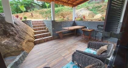 Chalet between Sea and Mountain
