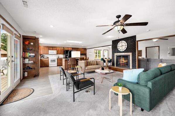 TV, fireplace, video games, offices