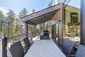 تناول الطعام بالخارج