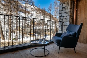 Appartement VL A12 | Balcony - Vail Lodge by Alpine Resorts (Val-d'Isere)