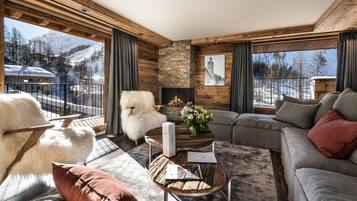 Appartement VL B32 | Area keluarga | Televisi layar datar 100-cm dengan saluran TV digital dan TV