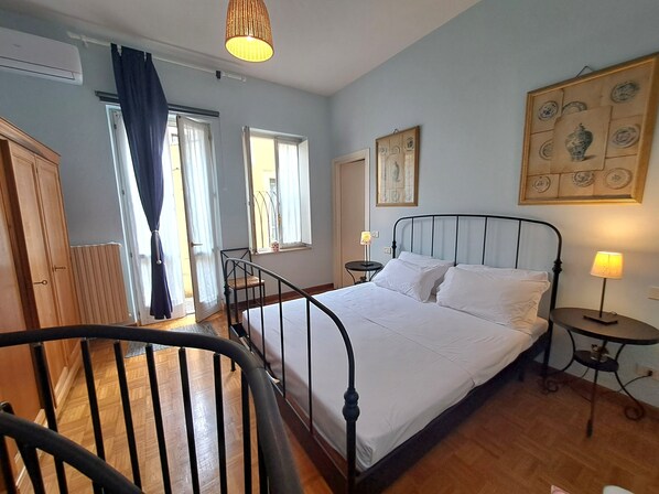 1 chambre, bureau, fer et planche à repasser, Wi-Fi gratuit