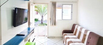 House in Closed Condominium with Swimming Pool - Itanhaém