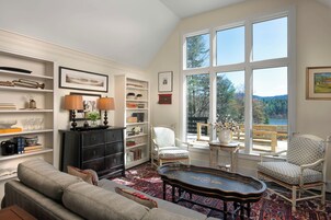 House, 4 Bedrooms, Lake View | Living area | 42-inch LED TV with cable channels