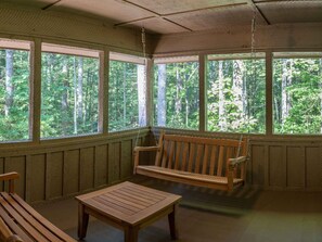 House, Mountainside | Terrace/patio - Kanuga Inn & Lodging (Hendersonville)