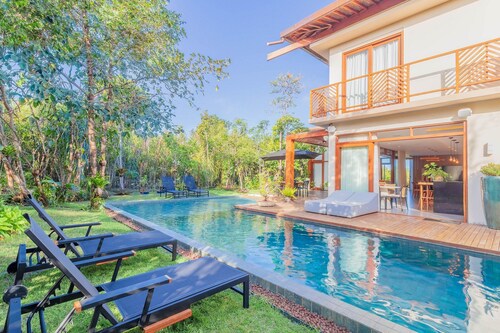 PF17 Casa  05 Suítes-Praia do Forte